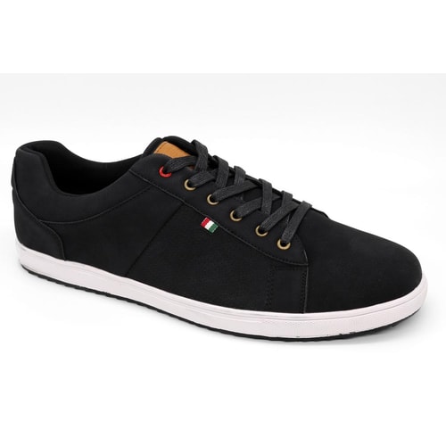 D555 Carson Trainers